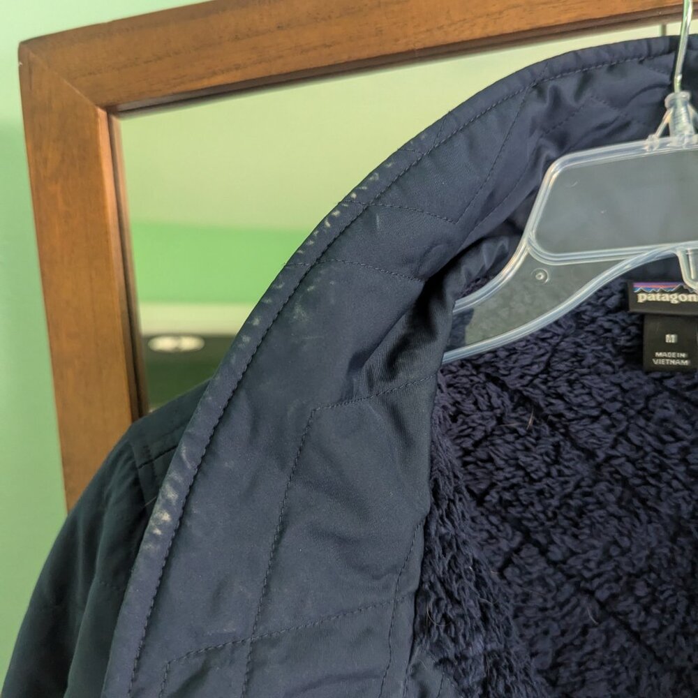 Patagonia Navy Blue Lined Winter Coat - Picture 3 of 4